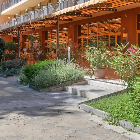 Atlas Hotell 4*