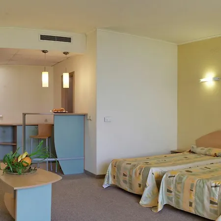 Atlas Hotell 4*