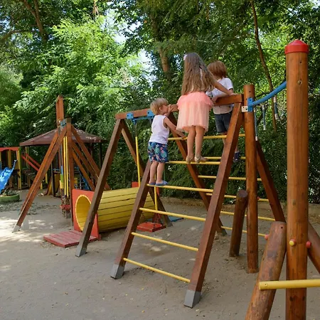 מלון Atlas גולדן סנדס